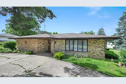 2101 N Center Street, Crest Hill, IL 60403 - Photo 3