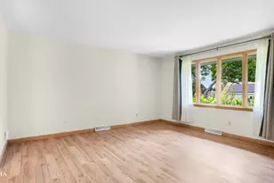 2101 N Center St, Crest Hill, IL 60403 - Photo 23