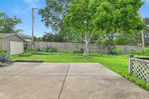 2101 N Center St, Crest Hill, IL 60403 - Photo 29