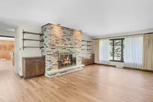 2101 N Center St, Crest Hill, IL 60403 - Photo 17