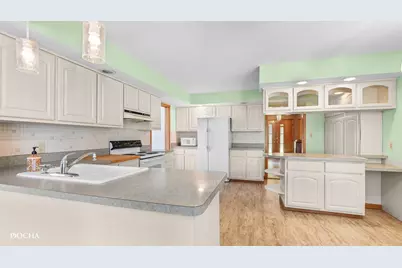 2101 N Center Street, Crest Hill, IL 60403 - Photo 13