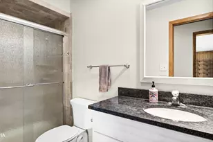 2101 N Center St, Crest Hill, IL 60403 - Photo 27
