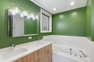 1101 N Wood St, Chicago, IL 60622 - Photo 13