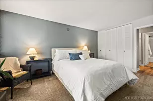 2222 S Stewart Ave, Lombard, IL 60148 - Photo 11