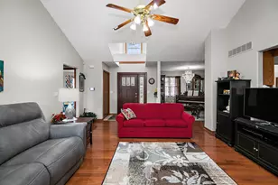 230 Curwick Dr, Bourbonnais, IL 60914 - Photo 3