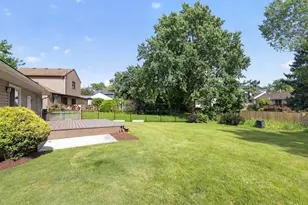 1328 Creighton Ave, Naperville, IL 60565 - Photo 39