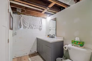 105 Detweiller St, Orangeville, IL 61729 - Photo 25