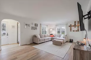 105 Detweiller St, Orangeville, IL 61729 - Photo 3