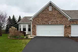 362 Woodhill Dr, Carol Stream, IL 60188 - Photo 1