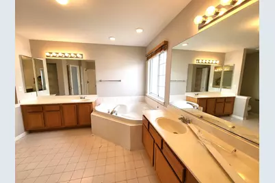 18392 Springwood Drive, Grayslake, IL 60030 - Photo 25