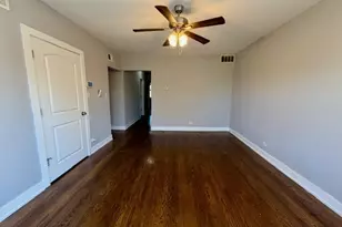 7917 S Maryland Ave, Chicago, IL 60619 - Photo 3