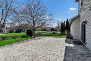 3916 Nighthawk Ct, Naperville, IL 60540 - Photo 41