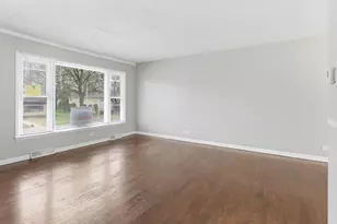 15217 Waterman Dr, South Holland, IL 60473 - Photo 3