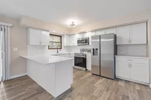 300 Highland Ave, Erie, IL 61250 - Photo 5