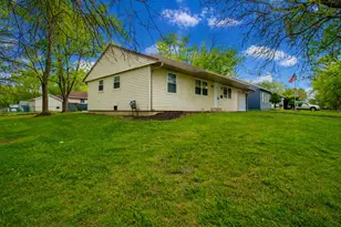 2825 224th Pl, Sauk Village, IL 60411 - Photo 3