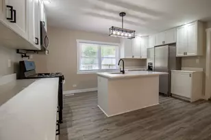 2825 224th Pl, Sauk Village, IL 60411 - Photo 9