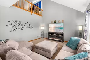 26258 Squire Ln, Channahon, IL 60410 - Photo 9