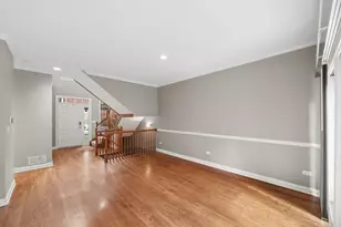 299 Arbor Glen Blvd, Schaumburg, IL 60195 - Photo 7