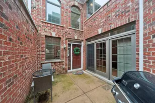 299 Arbor Glen Blvd, Schaumburg, IL 60195 - Photo 25