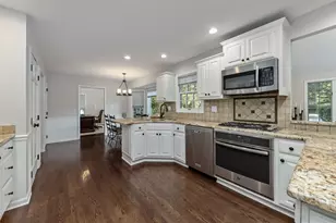1177 Kenilworth Cir, Naperville, IL 60540 - Photo 3