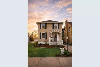 209 S Commonwealth Avenue, Aurora, IL 60506 - Photo 1