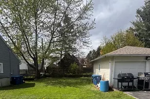 209 S Commonwealth Ave, Aurora, IL 60506 - Photo 13