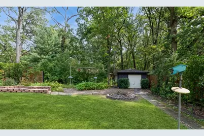 2041 E Gaisor Drive, Crete, IL 60417 - Photo 17