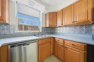 415 Wesley Ave, Oak Park, IL 60302 - Photo 15