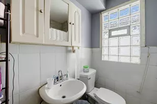 3135 N Kilbourn Ave, Chicago, IL 60641 - Photo 23