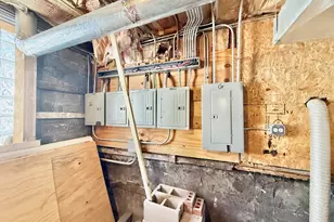 2947 W Cortland St, Chicago, IL 60647 - Photo 29