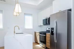 6044 S Eberhart Ave, Chicago, IL 60637 - Photo 7