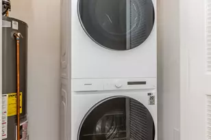 6044 S Eberhart Ave, Chicago, IL 60637 - Photo 19