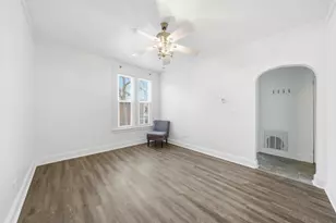 11412 S St Lawrence Ave, Chicago, IL 60628 - Photo 13