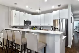 675 N Peoria St, Chicago, IL 60642 - Photo 9