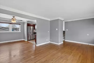 5635 Alabama Avenue, Clarendon Hills, IL 60514 - Photo 3