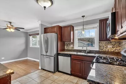 5635 Alabama Avenue, Clarendon Hills, IL 60514 - Photo 7