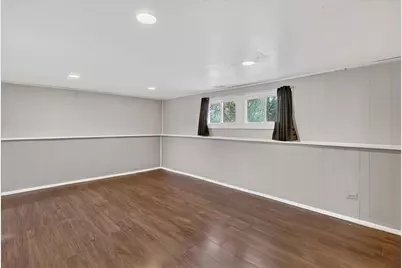 5635 Alabama Avenue, Clarendon Hills, IL 60514 - Photo 17