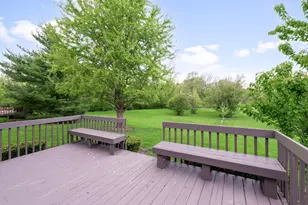 910 Red Fox Ln, Oak Brook, IL 60523 - Photo 13
