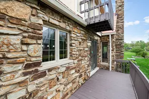 910 Red Fox Ln, Oak Brook, IL 60523 - Photo 31