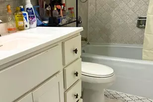 [Address not provided], Des Plaines, IL 60016 - Photo 11