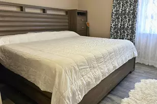 [Address not provided], Des Plaines, IL 60016 - Photo 9