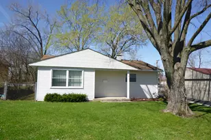 30 Aspen Ln, Carpentersville, IL 60110 - Photo 7