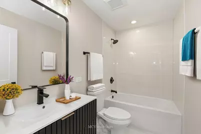 9322 S Trumbull Avenue, Evergreen Park, IL 60805 - Photo 15