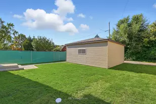 9322 S Trumbull Ave, Evergreen Park, IL 60805 - Photo 17