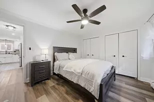 6867 N Overhill Ave, Chicago, IL 60631 - Photo 17