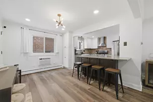 6867 N Overhill Ave, Chicago, IL 60631 - Photo 9