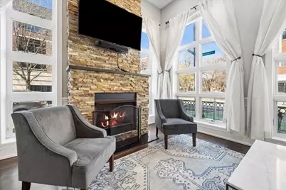 2257 W Belmont Avenue #1W, Chicago, IL 60618 - Photo 7