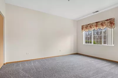 801 N McLean Boulevard #140, Elgin, IL 60123 - Photo 9