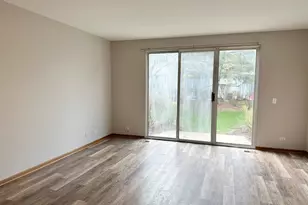 125 Capella Ct, Lake in the Hills, IL 60156 - Photo 7