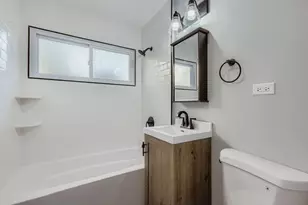 182 Washington St, Park Forest, IL 60466 - Photo 11